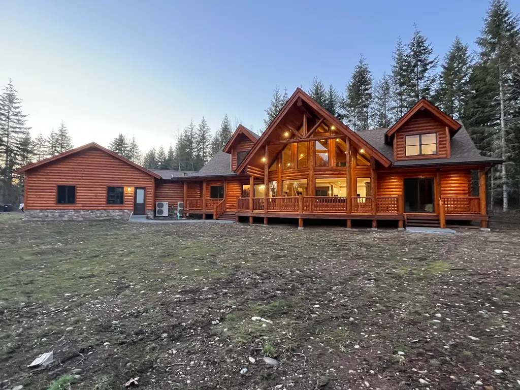 Log home