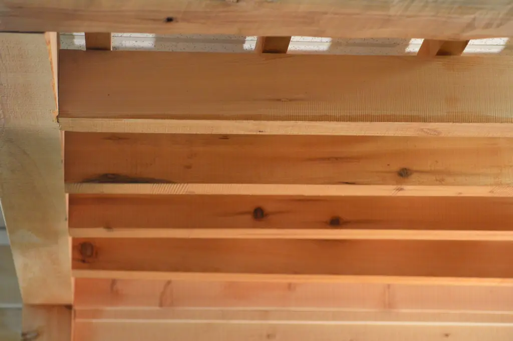 Log home