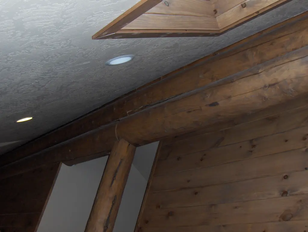 Log home