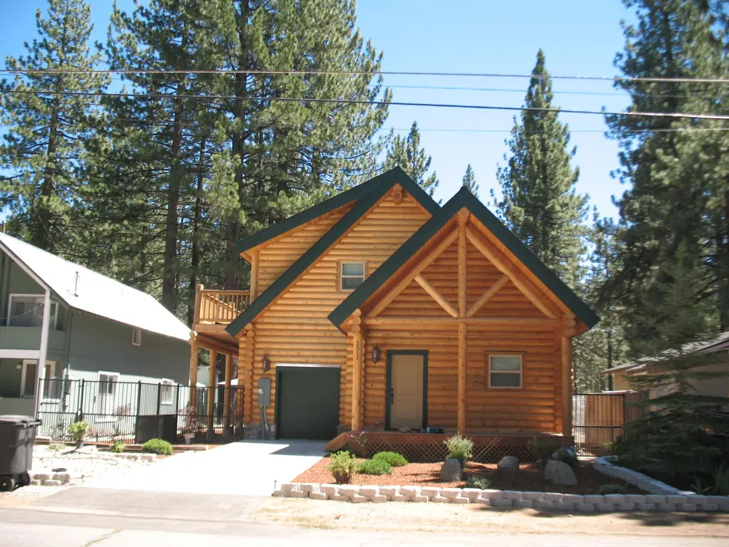 Log home