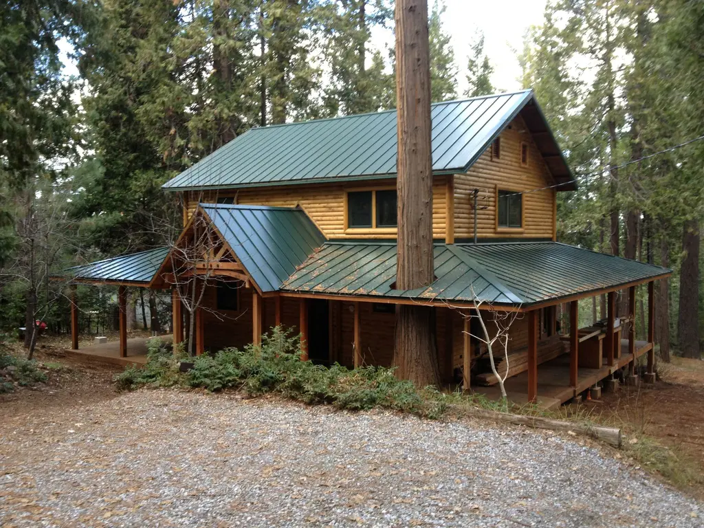 Log home