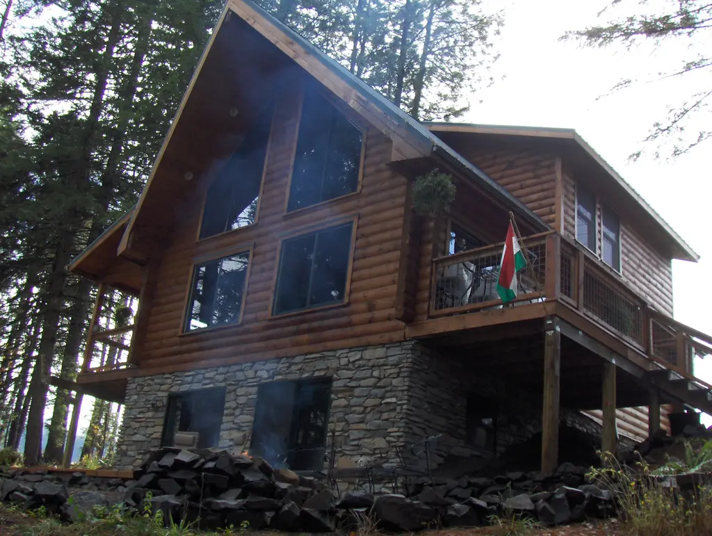 Log home