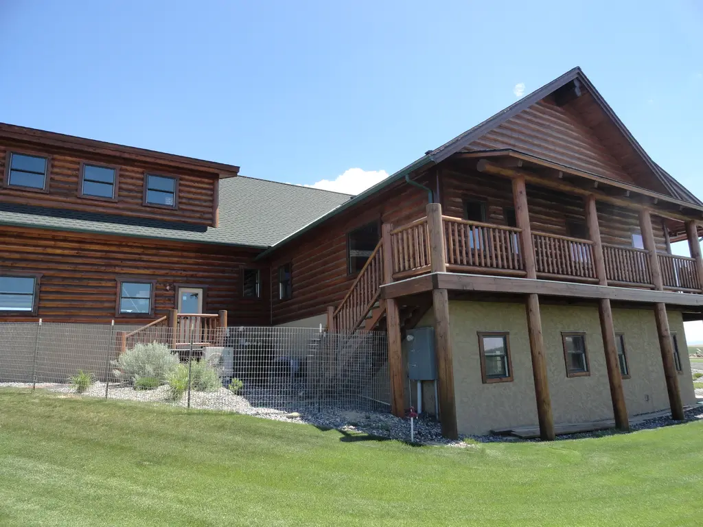 Log home