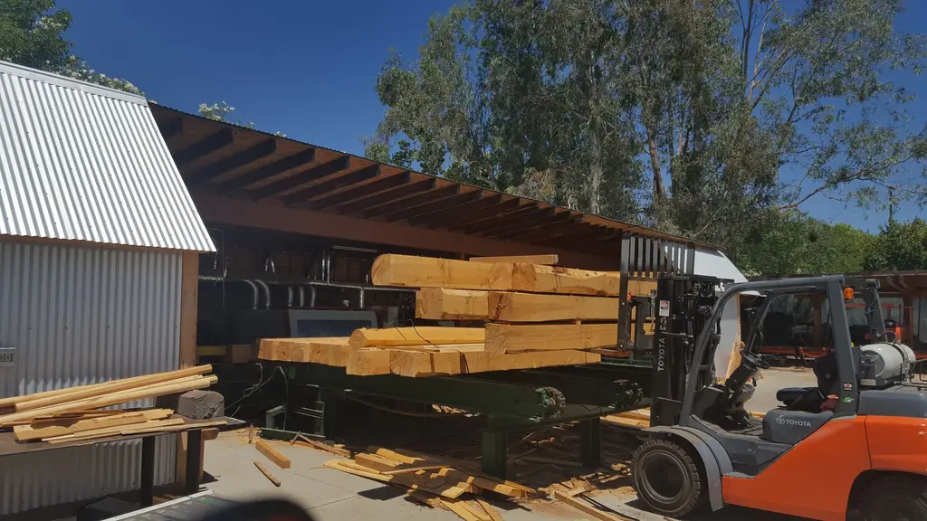 Log home