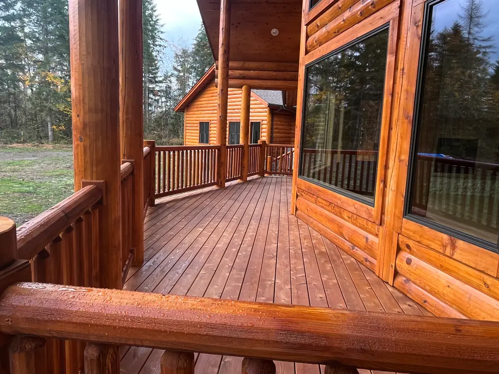 Log home