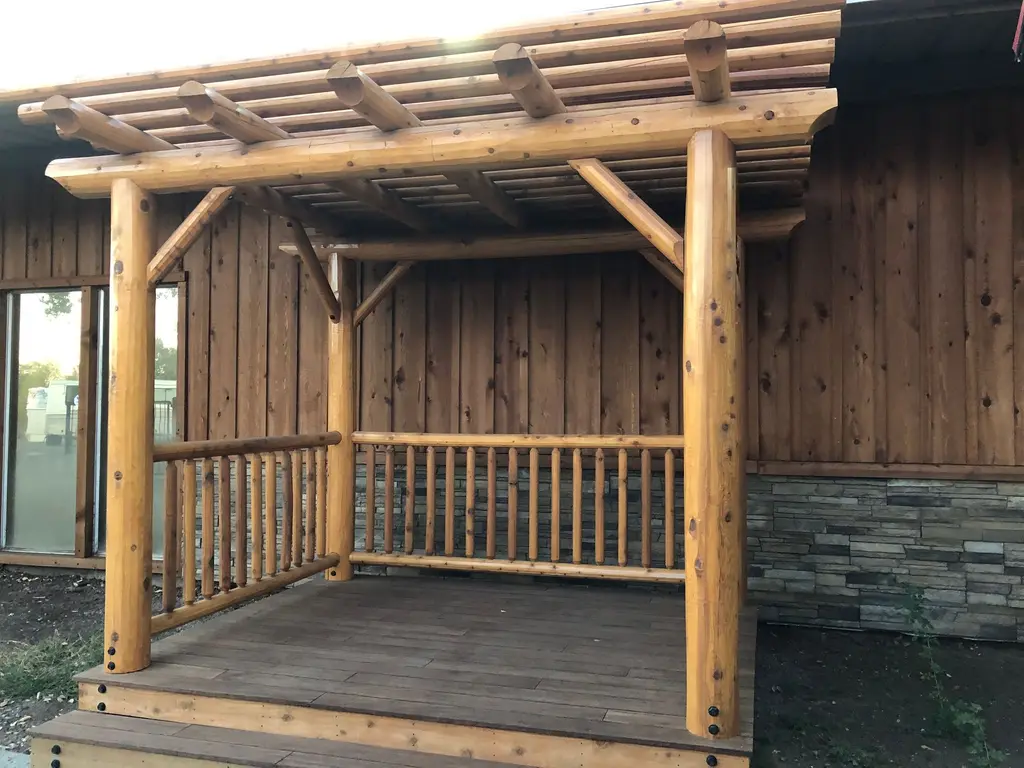 Log home