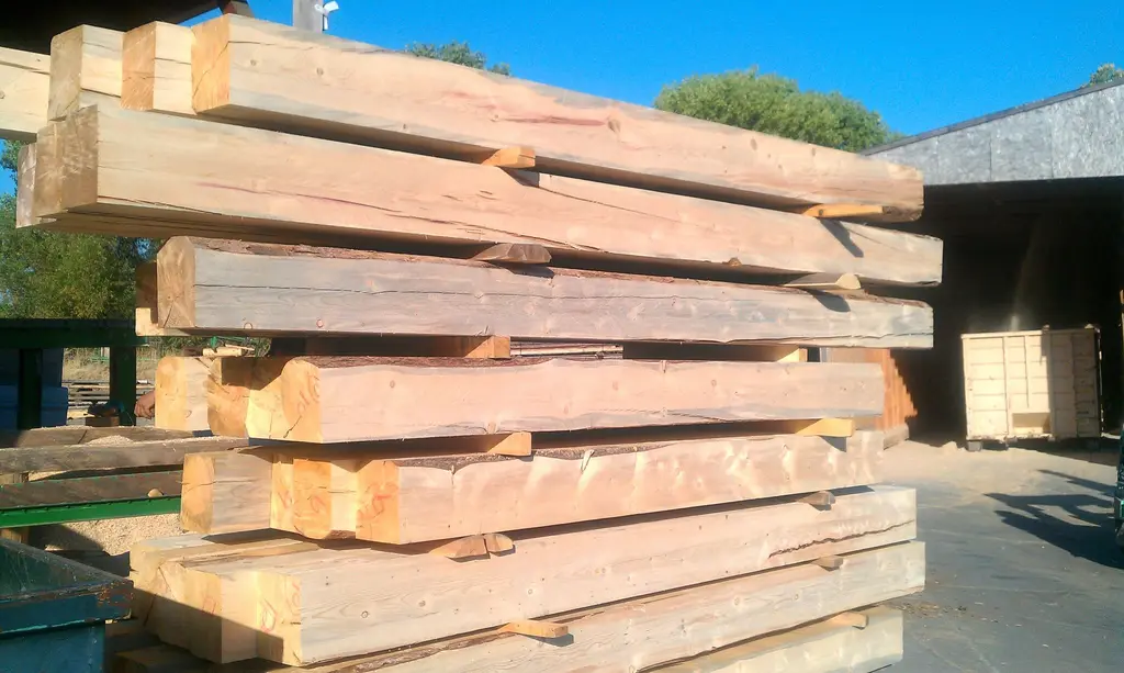 Log home