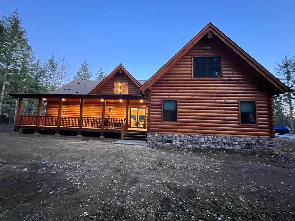 Log home