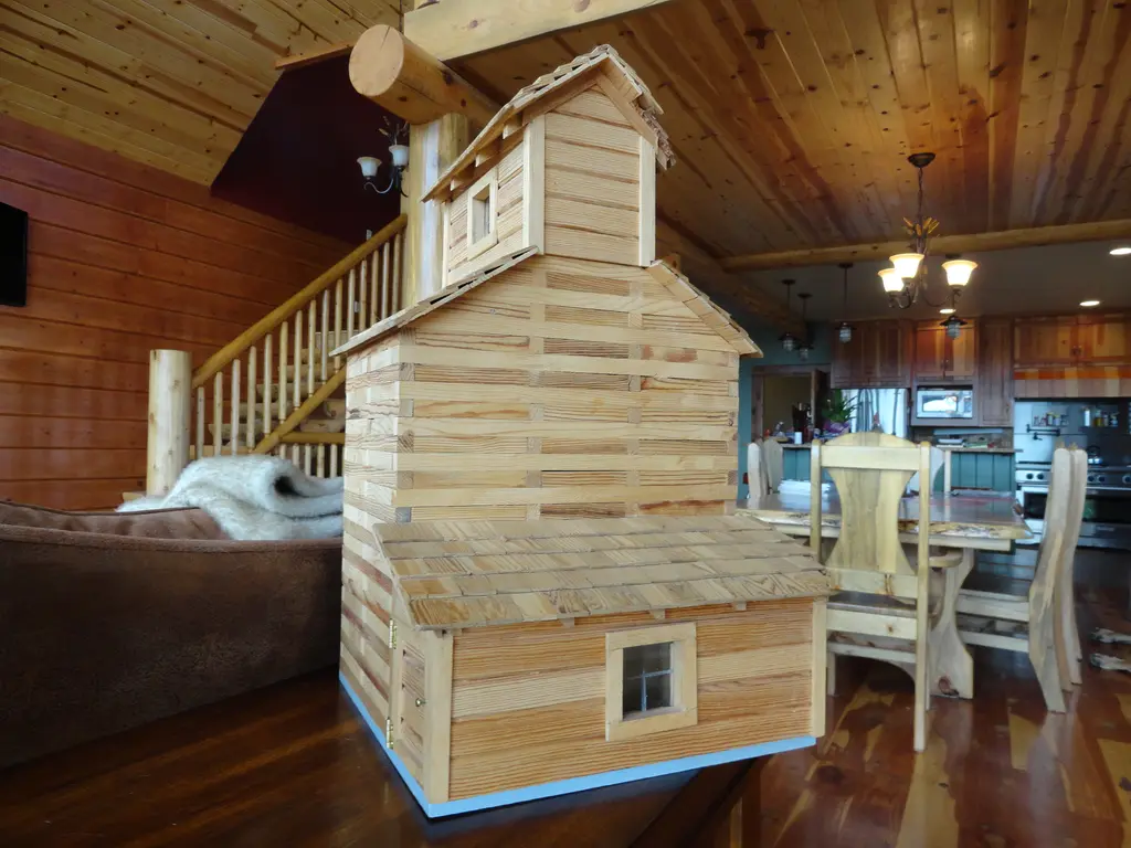 Log home
