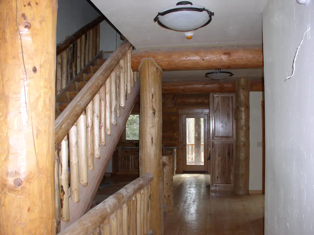 Log home