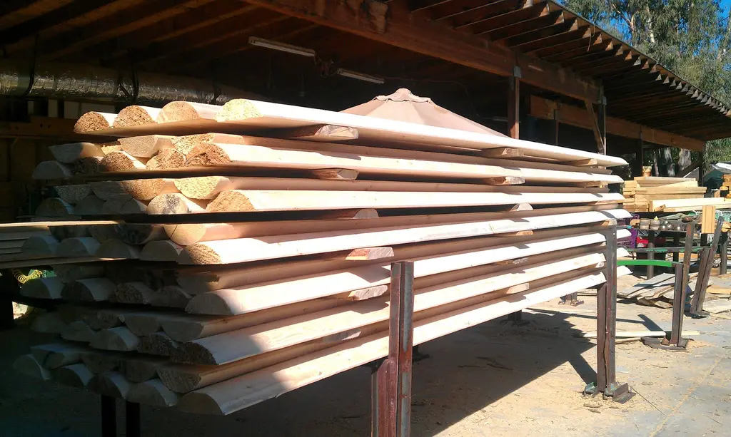 Log home