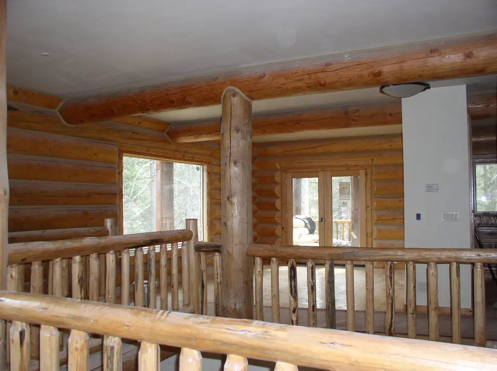 Log home