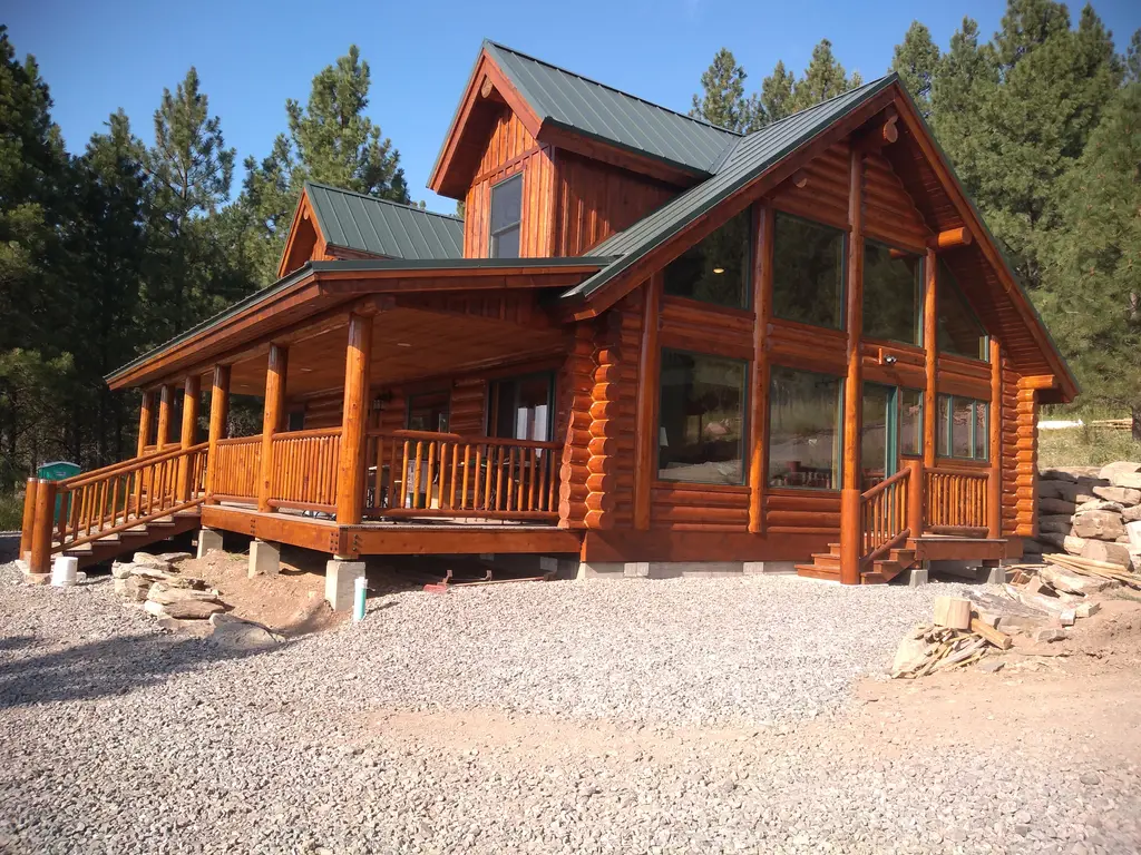 Log home