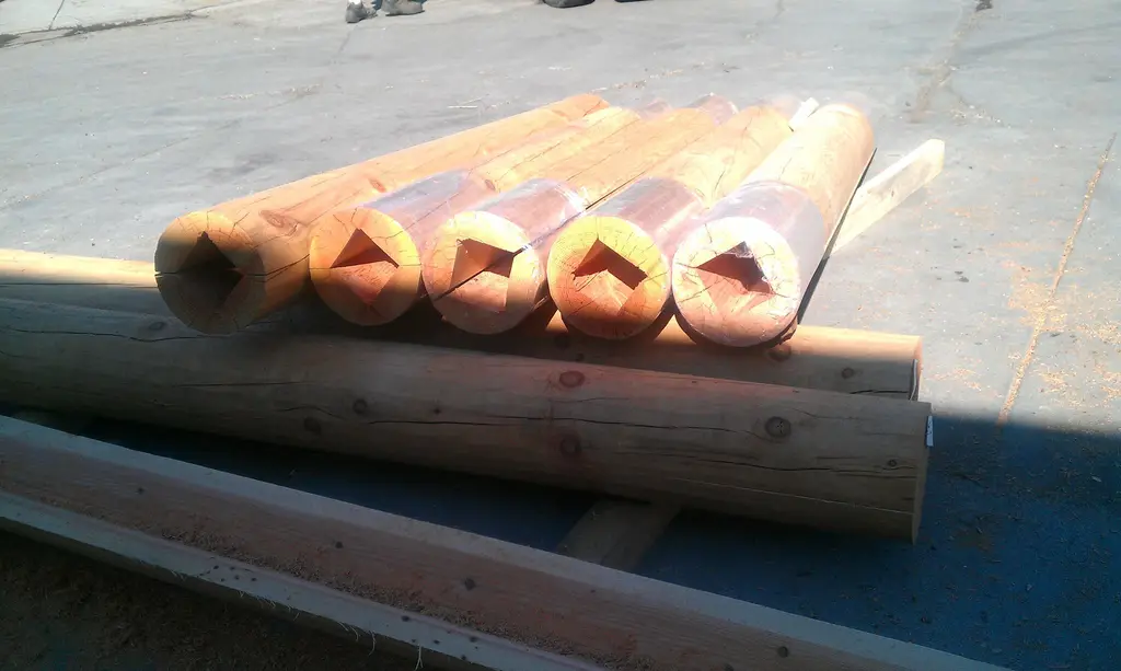Log home