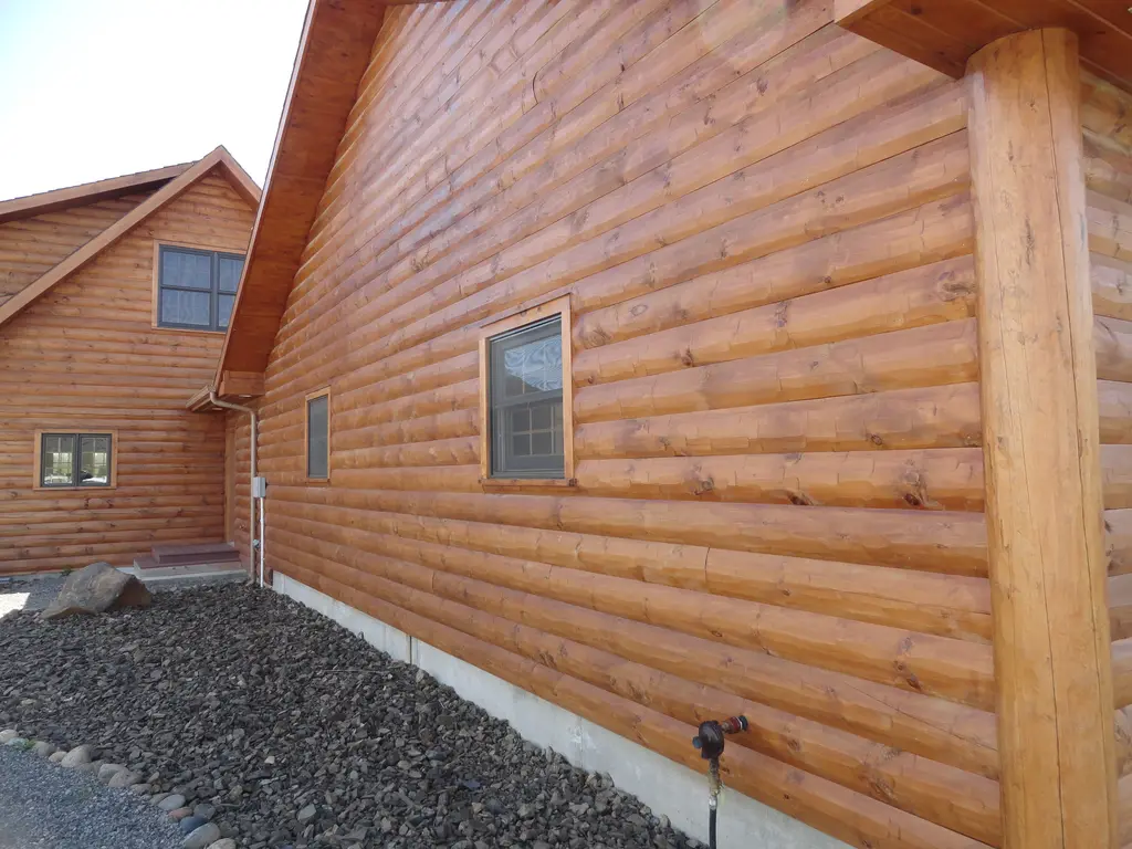 Log home