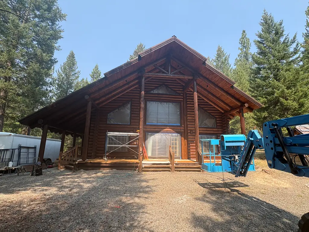 Log home