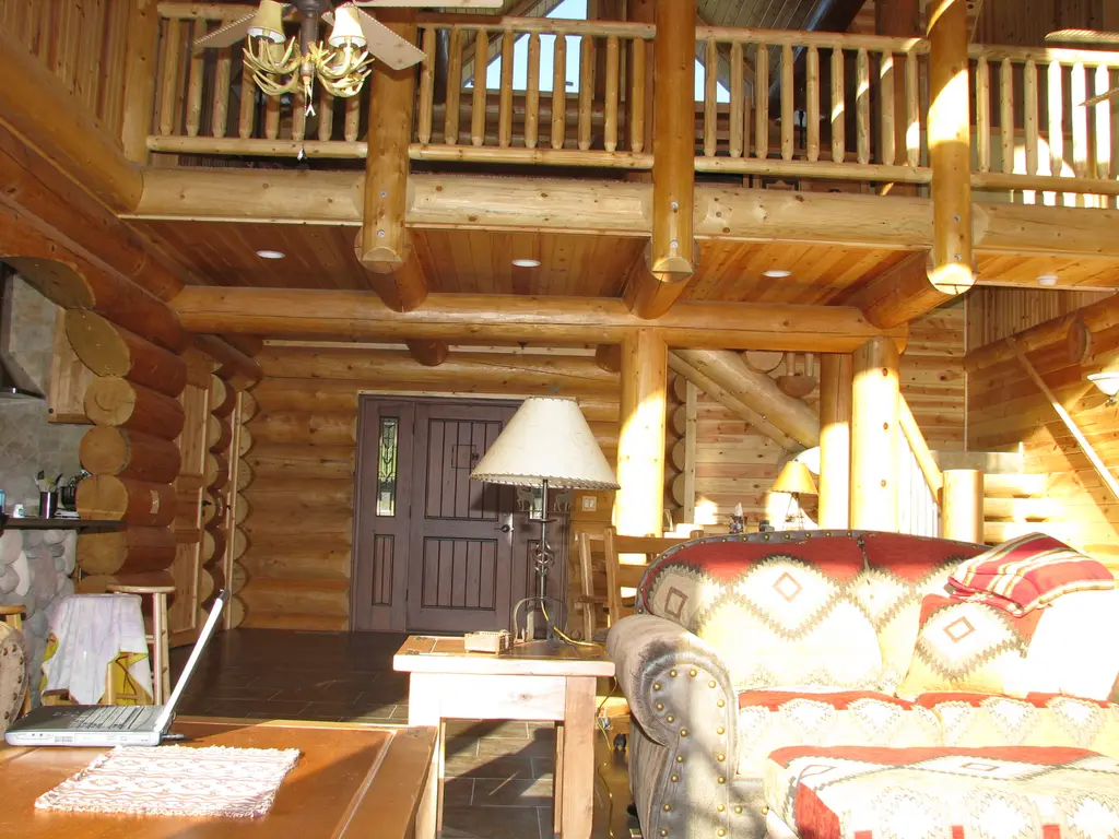 Log home