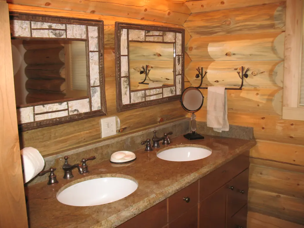 Log home