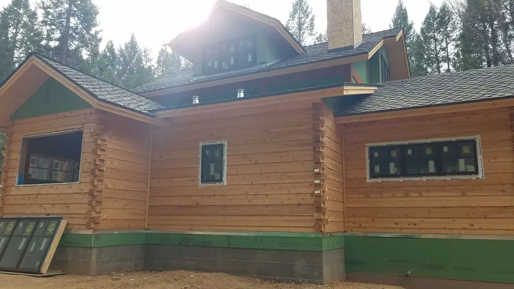 Log home