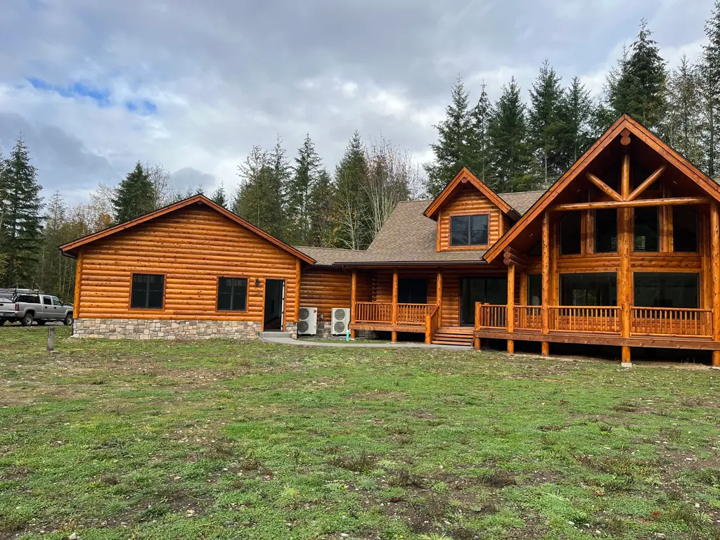 Log home