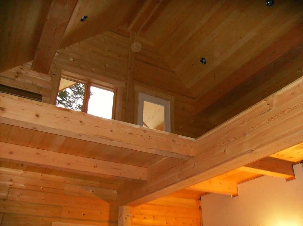 Log home
