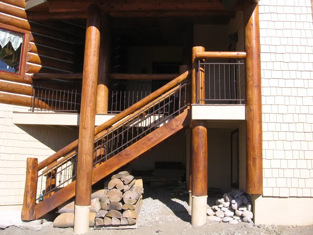 Log home