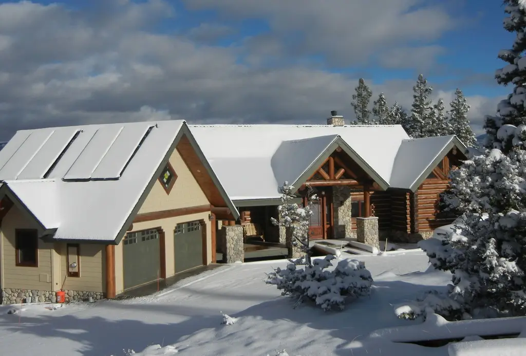 Log home