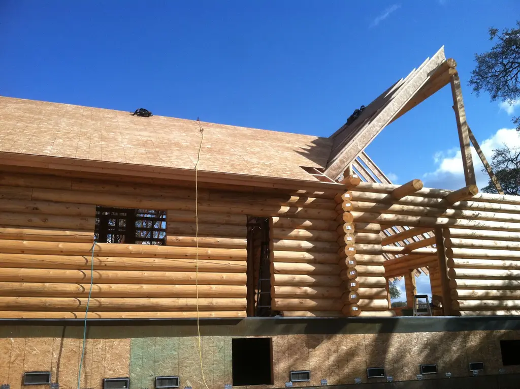 Log home