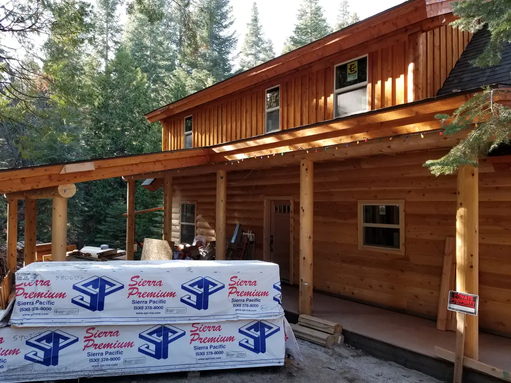 Log home