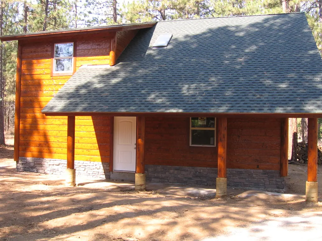 Log home