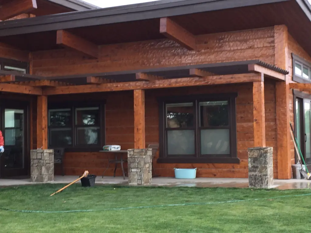 Log home