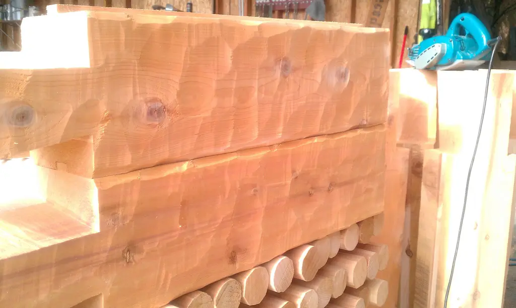 Log home