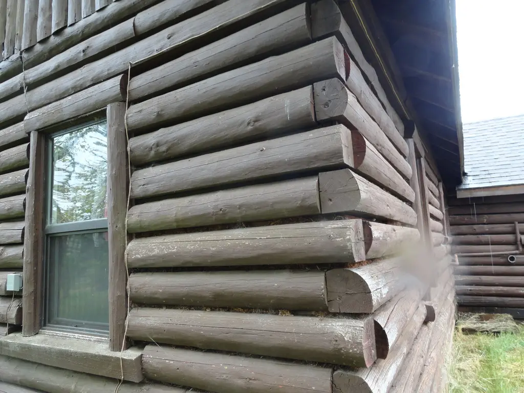 Log home