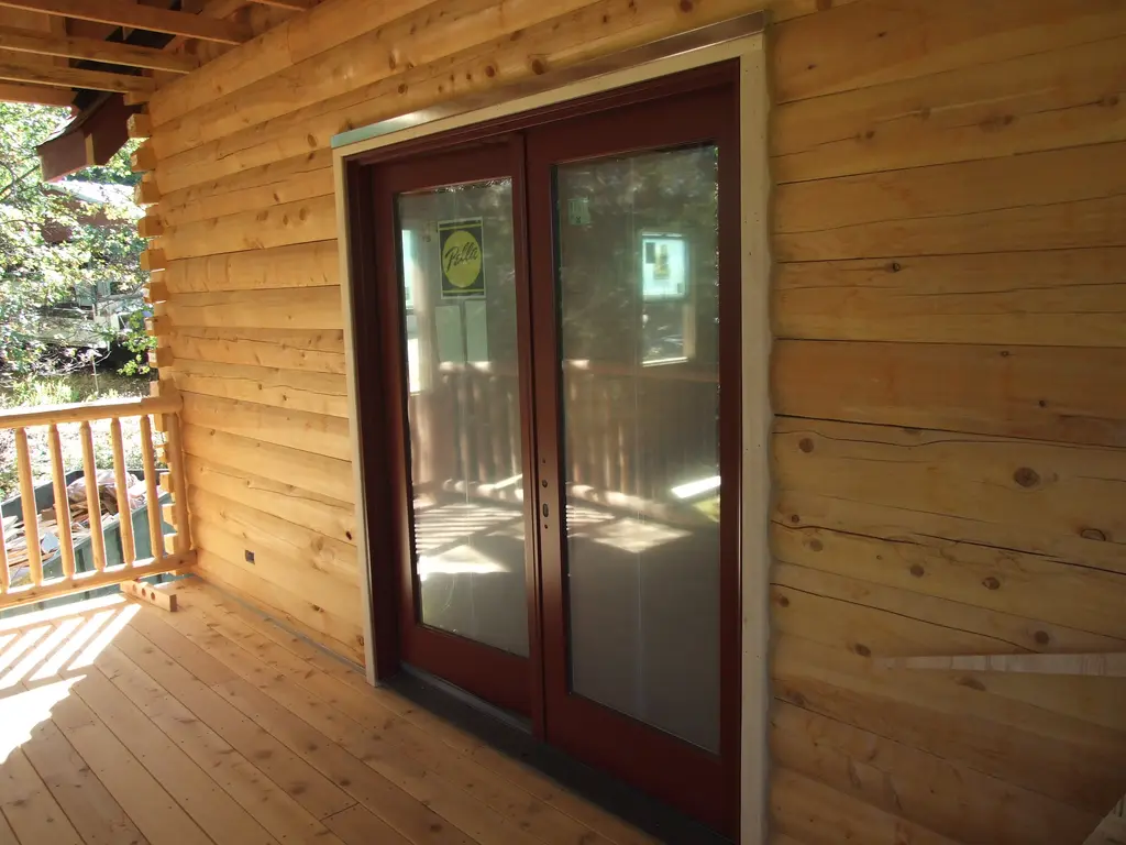 Log home
