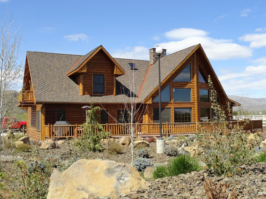 Log home