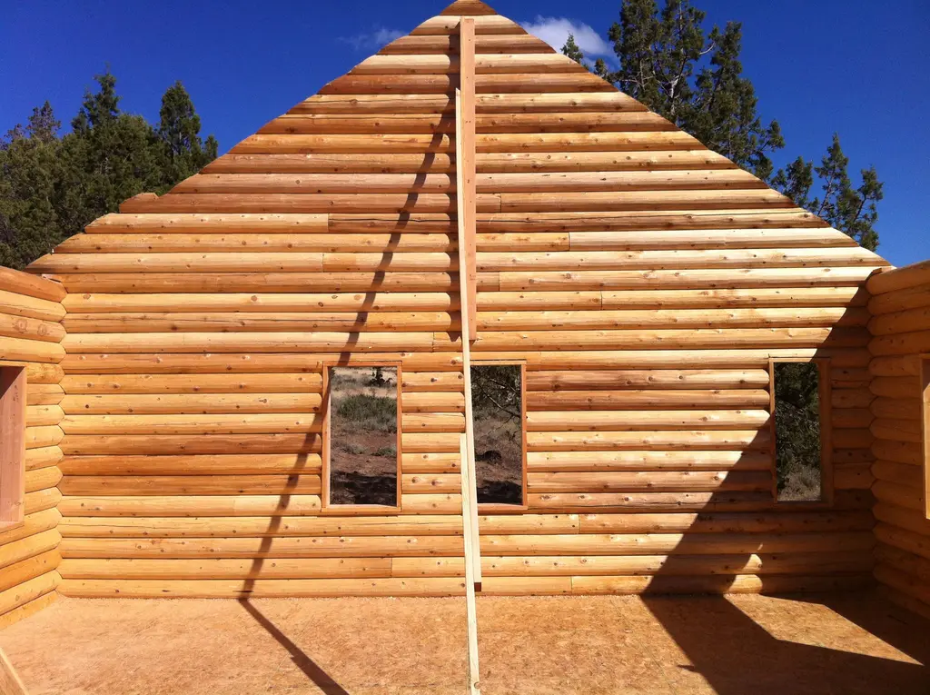 Log home