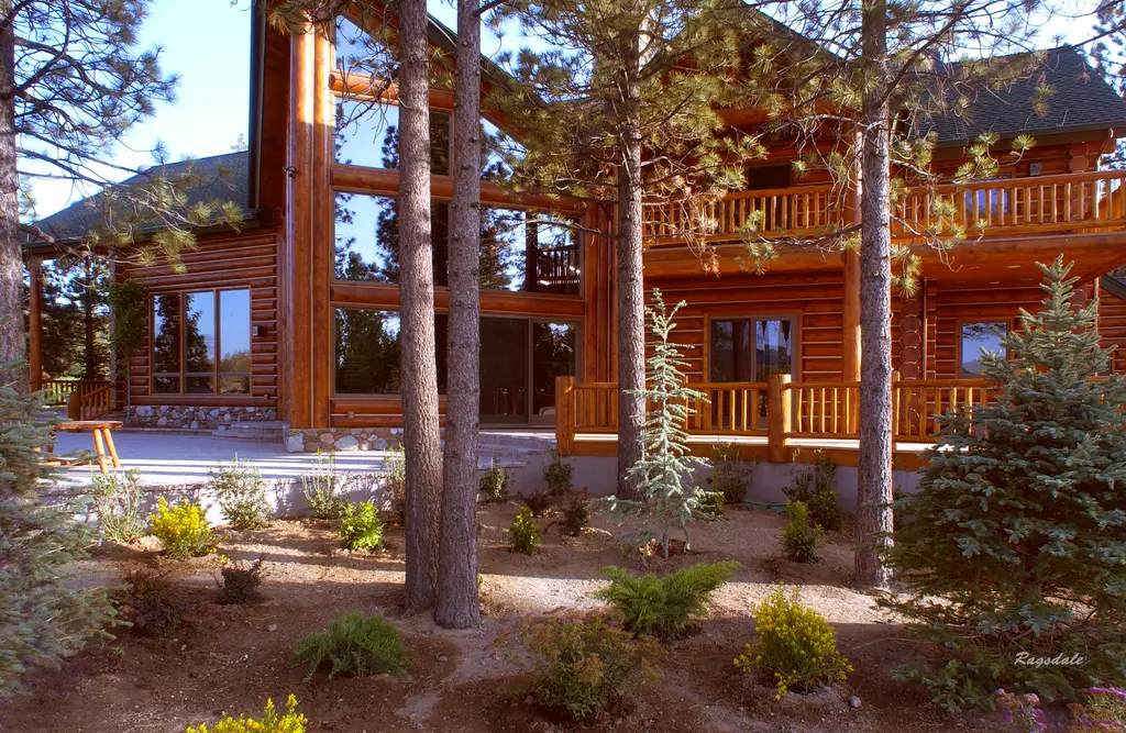 Log home