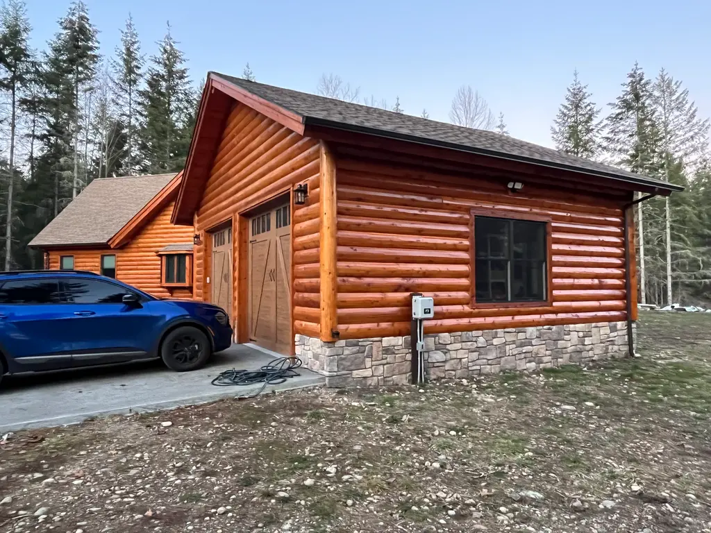 Log home