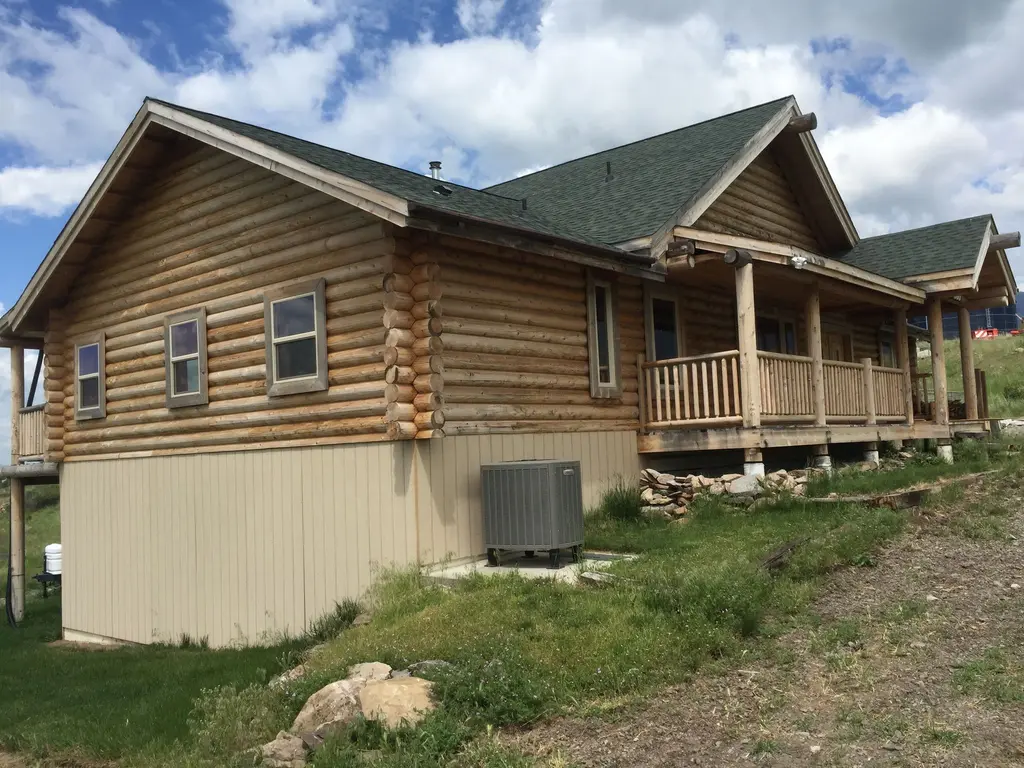 Log home