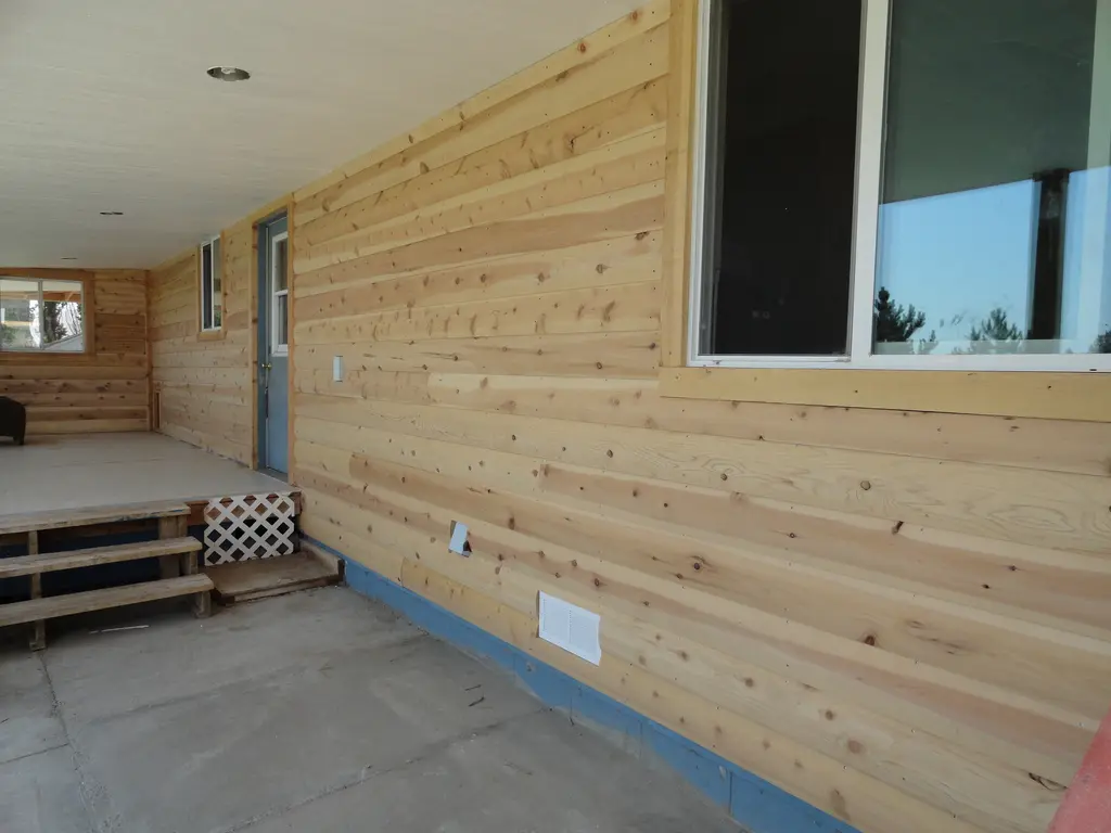 Log home