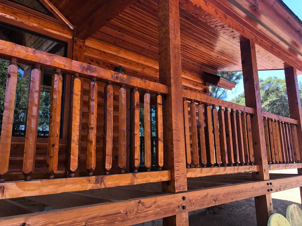Log home