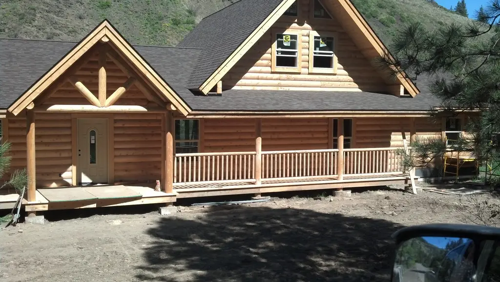 Log home