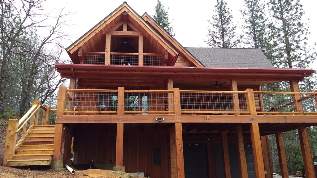 Log home