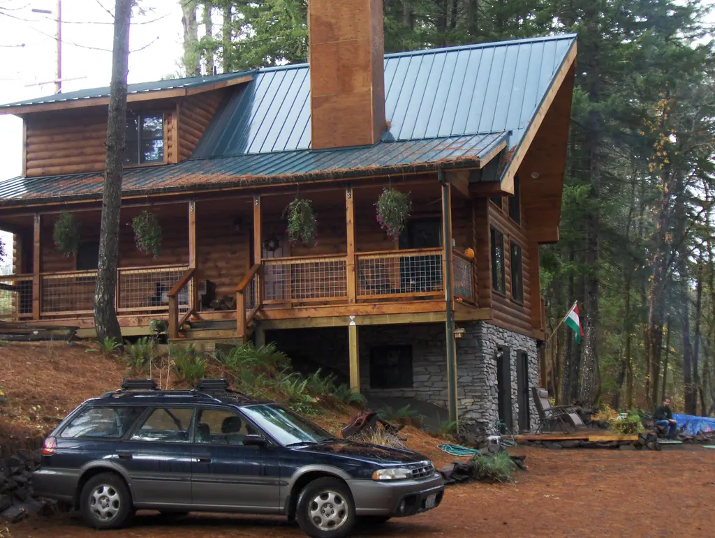 Log home