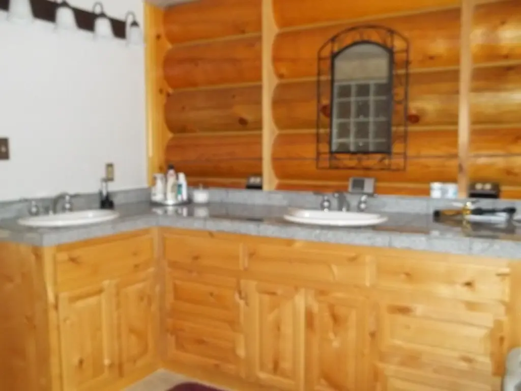 Log home