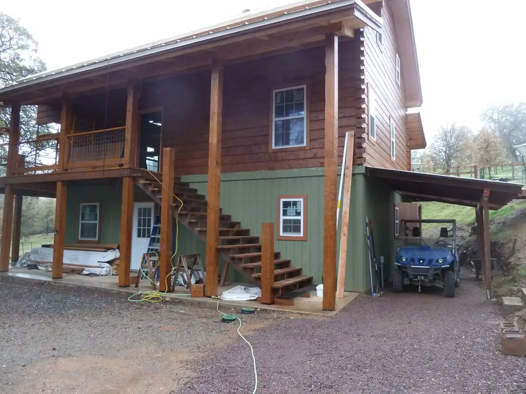 Log home