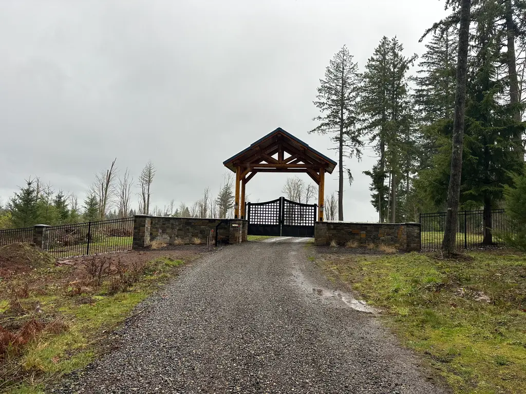Log home