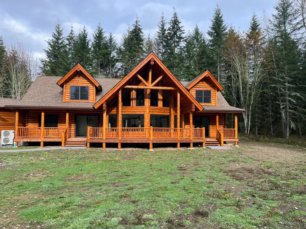 Log home