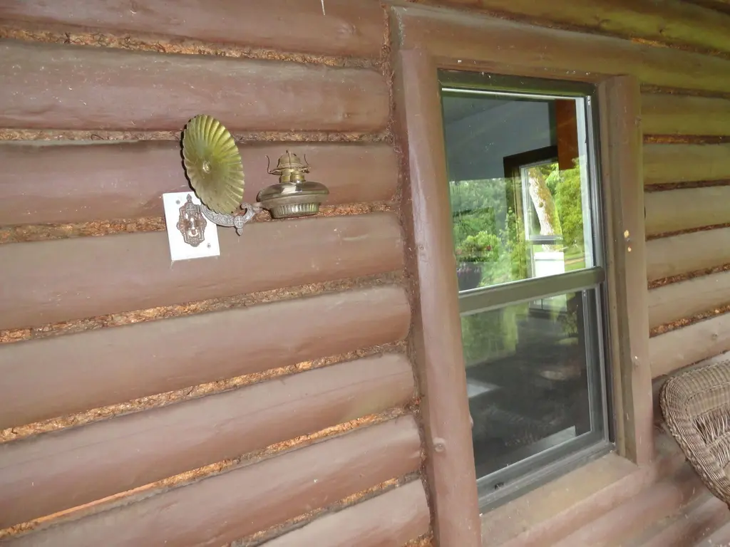 Log home