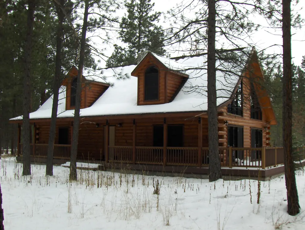 Log home